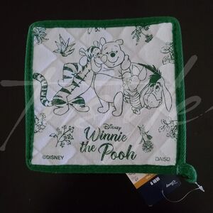 ⭐️ONLY ONE⭐️ Winnie the Pooh and Friends Pot Mat